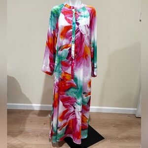 Natori Paraiso floral bloom Zip Caftan.